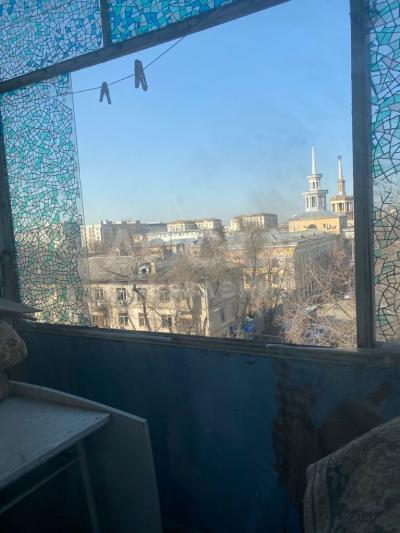 Продаю 1-комнатную квартиру, 43кв. м., этаж - 5/5, Киевская 168.