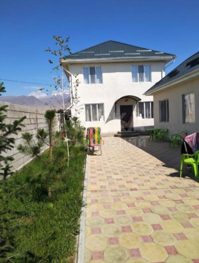 Продаю дом 6 и более-ком. 200кв. м., этаж-2, 6 соток-сот., стена другое, село Чок-Тал.