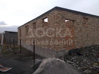 Продаю участок под строительство, 4 соток Ж/м Умут .