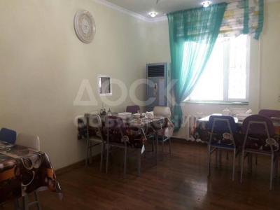 Продаю дом 3-ком., 1кв. м., этаж-1, 7-сот., стена кирпич, р-н Шоро.