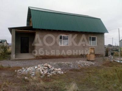 Продаю дом 4 -ком., 13.5 на 9 кв. м., этаж-1, 4.5-сот., стена саман, Ж/М Ала-тоо 3.