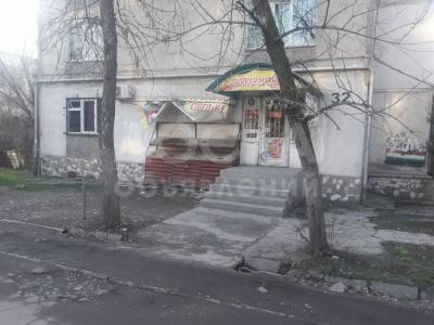 Продаю торговое помещение  62квкв. м., 8мкр..