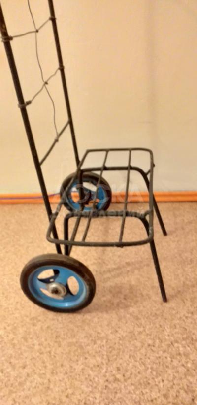 Продаю тележку из прочного металла