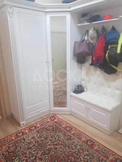 Продаю 2-комнатную квартиру, 78/8кв. м., этаж - 4/10, Абая 7а.