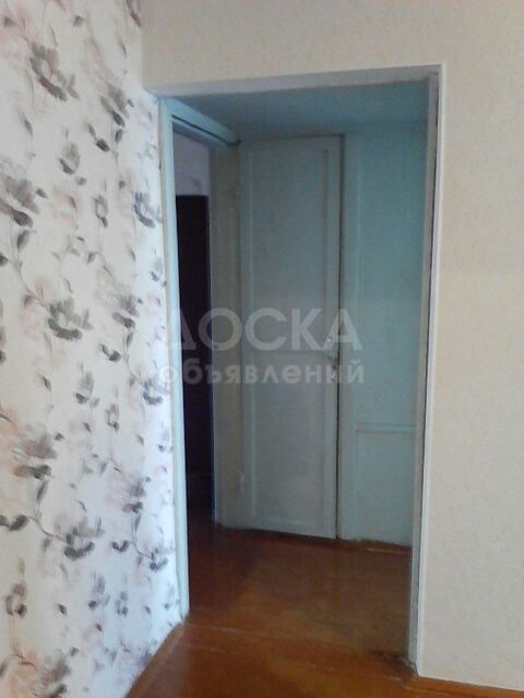 Продаю квартиру 3-ком., 58кв. м., этаж - 4/4, 4мкр,Койбагарова/Саякбая,