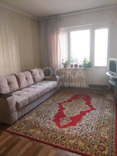 Продаётся 2-х комнатная квартира 106 серия улучшенная, 51.5 м2 за 49000$ торг. Бишкек, мкрн Джал.