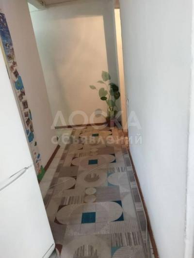 Продаю 2-комнатную квартиру, 42кв. м., этаж - 1/4, Ахунбаева\Ж.Пудовкина.