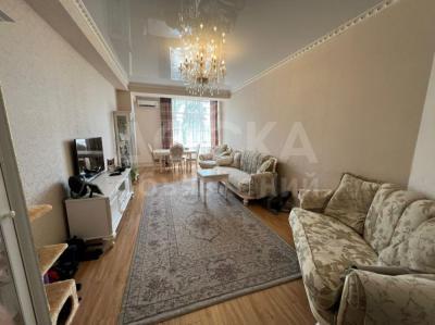 Продаю 3-комнатную квартиру, 120кв. м., этаж - 3/10, Раззакова/ Линейная .