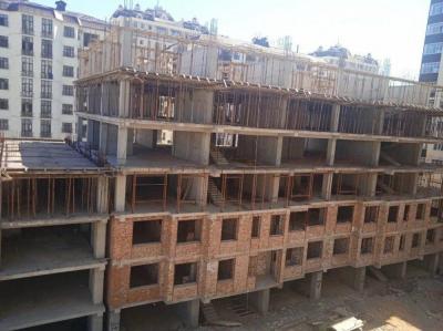 Срочно продаю или меняю на авто или участок однокомнатную элитную квартиру в 7 мкр