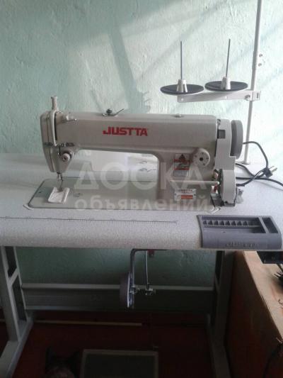 новая швейная машинка со столом JUSTA5160