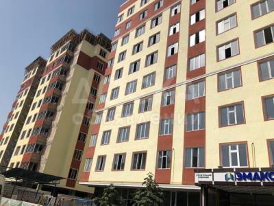 Продаю 2-комнатную квартиру, 74.5кв. м., этаж - 9/10, ул.Салиева .