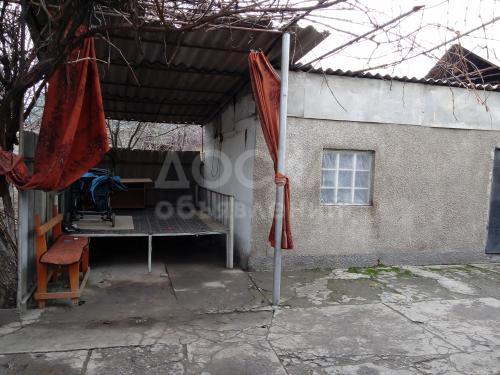 Продаю дом 3-ком., 72кв. м., этаж-1, 5,8-сот., стена кирпич, Район Кызыл-Аскер,ул.Орозова,206(поворот с улицы Шиш Тюбе).