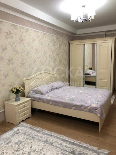 Продаю 2-комнатную квартиру, 80кв. м., этаж - 4/10, мкр. Средний Джал.