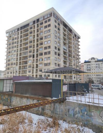 Продаю 2-комнатную квартиру, 72кв. м., этаж - 9/10, 7 мкр..