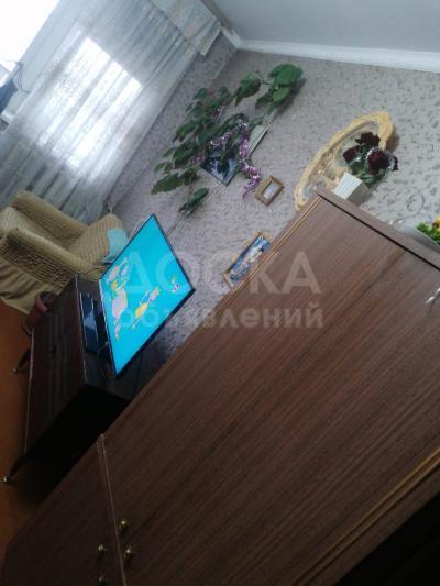 Продаю 3-комнатную квартиру, 63кв. м., этаж - 5/5, Квартал Спортивный.