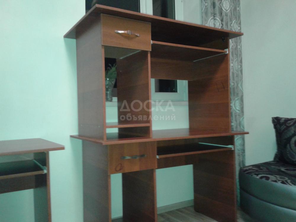 компьютер. столы по 3500 сом.