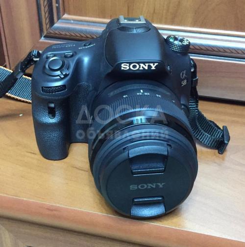 Продаю в профессиональные руки зеркальный фотоаппарат