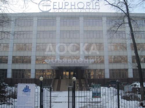 Продаю коммерческую недвижимость офисное помещение 5062,90кв. м., ул. Московская. д. 172.