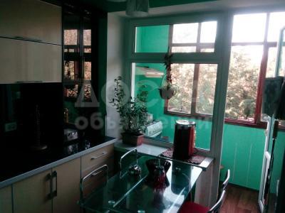 Продаю квартиру 2-ком., 50кв. м., этаж - 4/4, ул. Токтоналиева д. 6Б, 34кв..