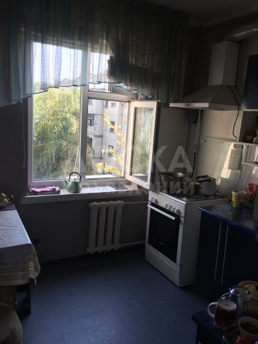 Продаю 4-комнатную квартиру, 78кв. м., этаж - 5/5, мкр Асанбай.