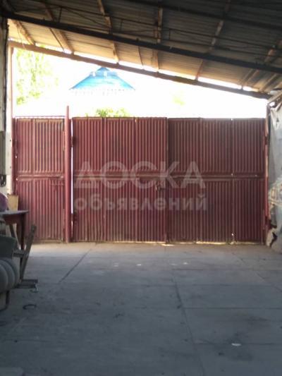 Продаю кирпичный дом, со всеми удобствами, ж/м Эне Сай, б/п     2003 года постройки  3 фазы, участок 6 соток.