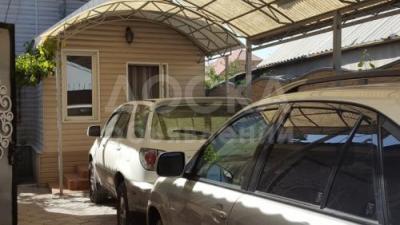 Продаю дом 7-ком. 120кв. м., этаж-2, 4-сот., стена кирпич, Рабочий Городок .