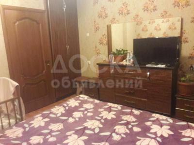 Продаю 4-комнатную квартиру, 74кв. м., этаж - 6/9, гор. Энергетиков.