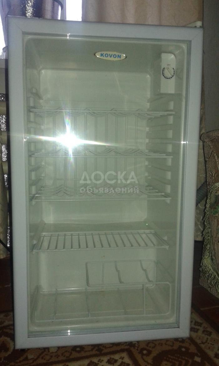 Продаю вертикальные витринные холодильники б/у