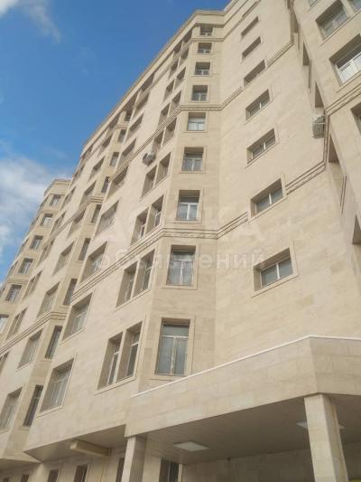 Продаю 1-комнатную квартиру, 50кв. м., этаж - 8/10, Ул.Ч.Айтматова 36.