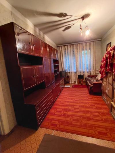 Срочно продаю 2-комнатную квартиру!