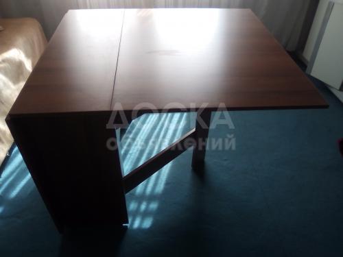 Продаю новый стол 2400 сом