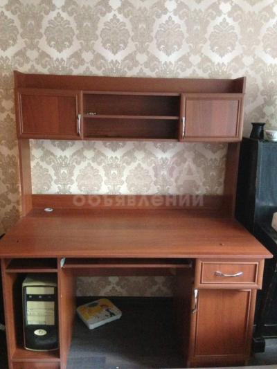 Продаю компьютерный стол