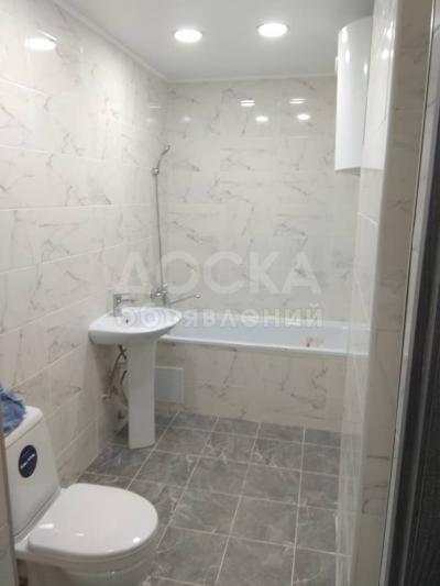 Продаю 3-комнатную квартиру, 58кв. м., этаж - 2/4, Пишпек, Л.Толстого/Кривоносова..