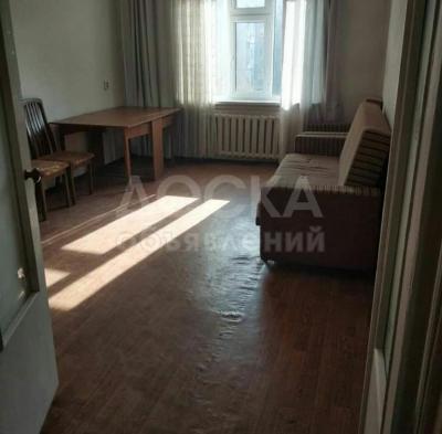 Продаю 2-комнатную квартиру, 50кв. м., этаж - 3/5, 10-мкр.