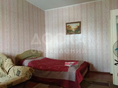 Продаю 1-комнатную квартиру, 48кв. м., этаж - 7/9, Ибраимова 63.