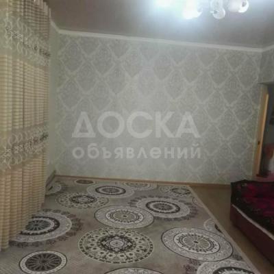 Продаю 2-комнатную квартиру, 60кв. м., этаж - 2/2, По улице Волкова.