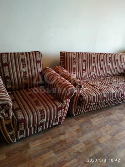 Срочно продаю диван+2 кресла