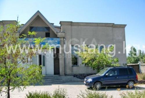 Продаю коммерческую недвижимость офисное помещение 243кв. м., ул. Ахунбаева,