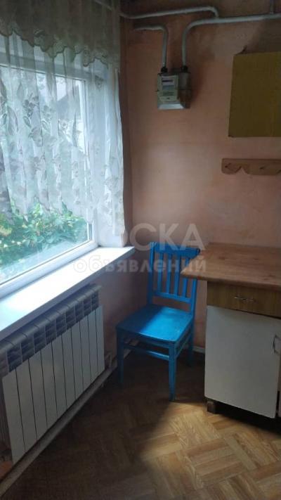 Продаю дом 3-ком. 10кв. м., этаж-1, 3.5-сот., стена кирпич, Ж-Жолу/Карпинка.