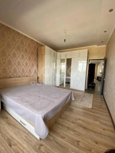 Продаю 3-комнатную квартиру, 92кв. м., этаж - 6/7, 7 мкр.