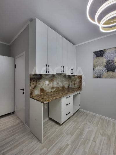 Продаю 1-комнатную квартиру, 21кв. м., этаж - 1/9, ж/м Кок-Жар..