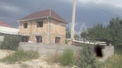 Продаю дом 4-ком., 150кв. м., этаж-2, 8-сот., стена кирпич, учкун.