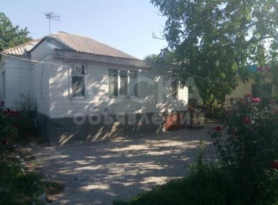 Продаю дом 5-ком., 125кв. м., этаж-1, 15-сот., стена кирпич, с.Маевка. .