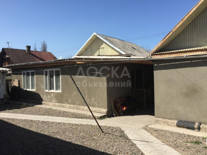 Продаю дом оборудованный под швейный цех, с времянкой, участок 5.5 сот., район Советская/Щербакова