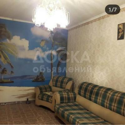 Продаю 3-комнатную квартиру, 61кв. м., этаж - 1/9, 7 мкр..