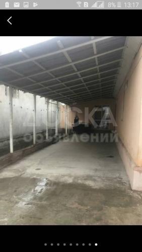 Продаю дом 1-ком. 1кв. м., этаж-1, 1-сот., стена кирпич,  Срочно продаю дом в Канте или меняю на квартиру в Бишкеке.