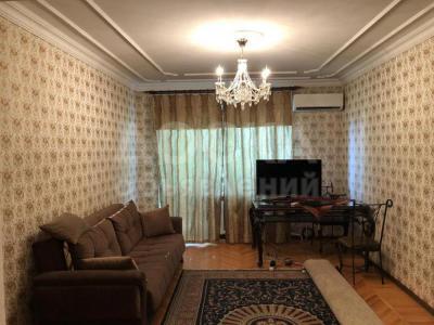 Продаю 3-комнатную квартиру, 80кв. м., этаж - 5/5, Табышалиева 40.