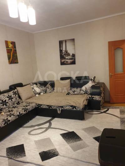 Продаю 3-комнатную квартиру, 70кв. м., этаж - 5/9, 10мкр.