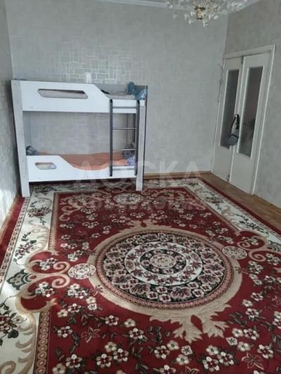 Продаю 2-комнатную квартиру, 52кв. м., этаж - 1/9, 7мкр.