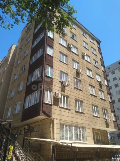 Продаю 2-комнатную квартиру, 62кв. м., этаж - 3/7, К.Акиева/Фрунзе.